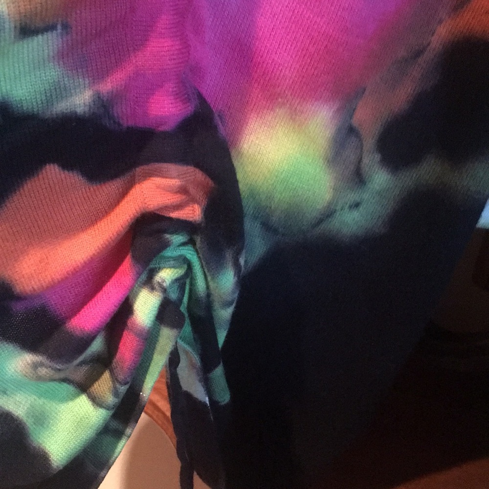 Sweater - Picture 3 of 7